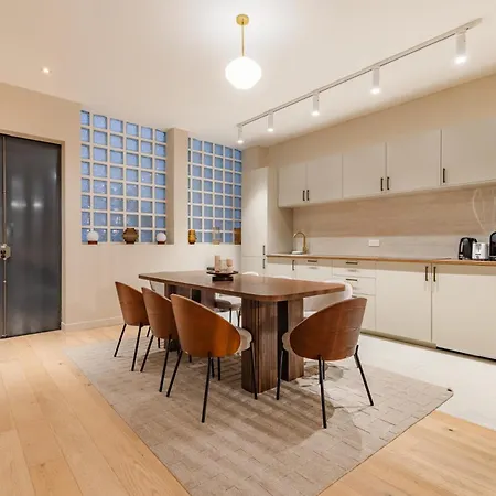 Large 4-room Air-conditioned With Patio In